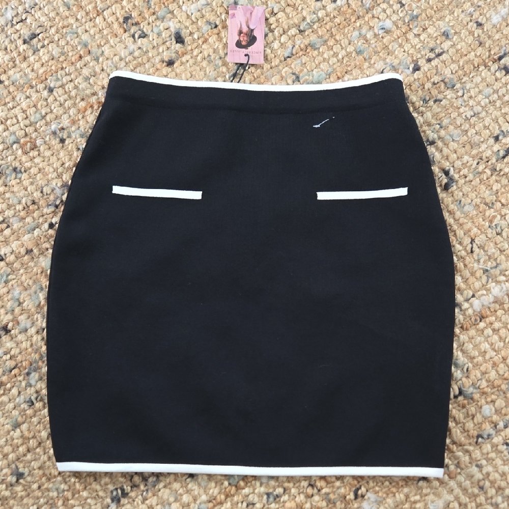 SJ] Brand NEW Stretch Skirt